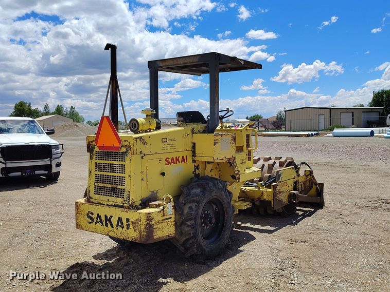 image for item ED0176 1995 Sakai SV200TB single drum roller