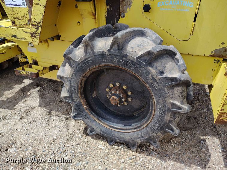 image for item ED0176 1995 Sakai SV200TB single drum roller