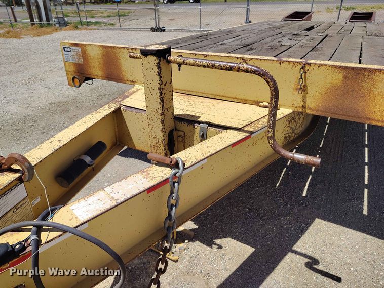 image for item ED0177 2000 Monroe Towmaster Contrail C-20 equipment trailer