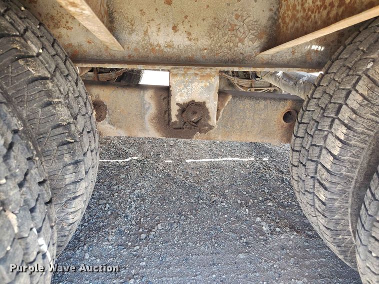 image for item ED0177 2000 Monroe Towmaster Contrail C-20 equipment trailer
