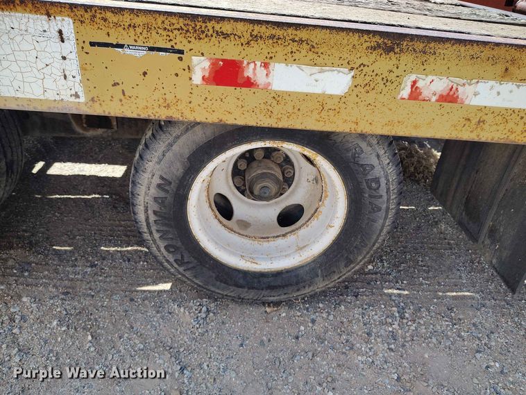 image for item ED0177 2000 Monroe Towmaster Contrail C-20 equipment trailer