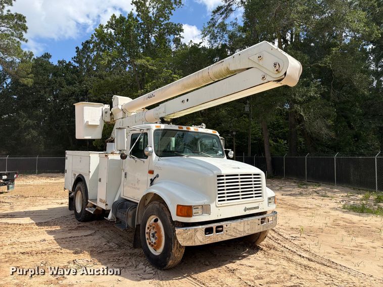 image for item ED5325 1992 International 4700 bucket truck