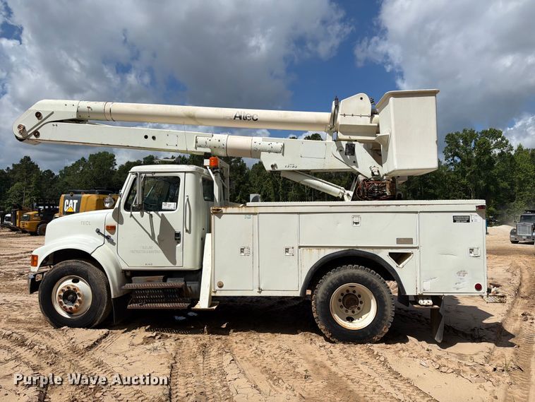 image for item ED5325 1992 International 4700 bucket truck