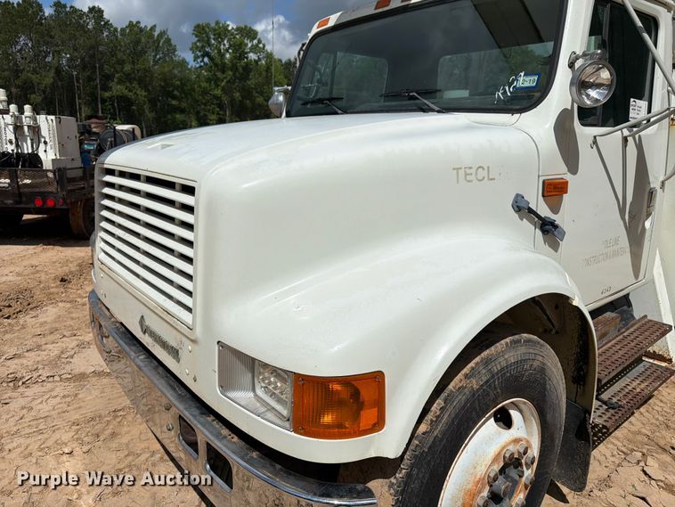 image for item ED5325 1992 International 4700 bucket truck
