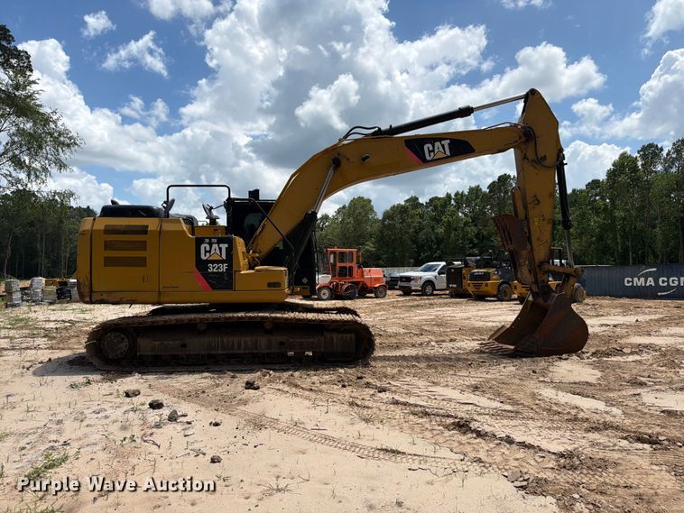image for item ED5329 2016 Caterpillar 323FL excavator