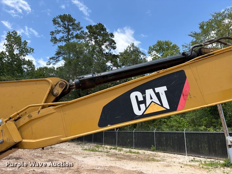 image for item ED5329 2016 Caterpillar 323FL excavator