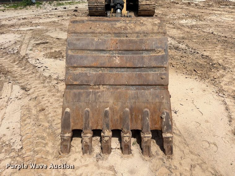 image for item ED5329 2016 Caterpillar 323FL excavator