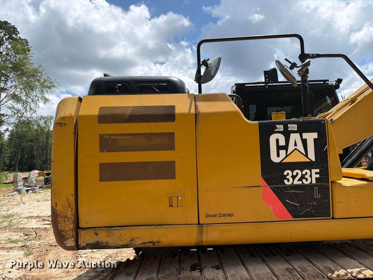 image for item ED5329 2016 Caterpillar 323FL excavator
