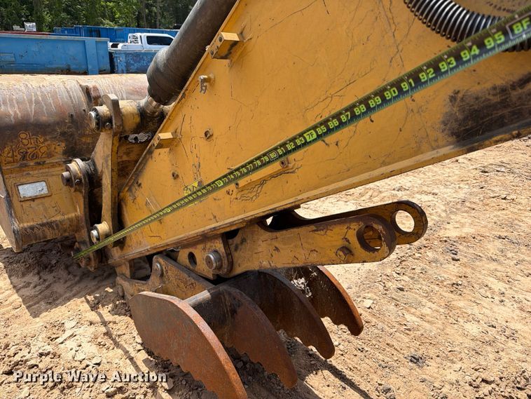 image for item ED5329 2016 Caterpillar 323FL excavator