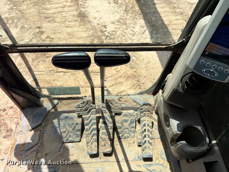 image for item ED5329 2016 Caterpillar 323FL excavator