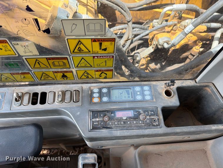 image for item ED5329 2016 Caterpillar 323FL excavator