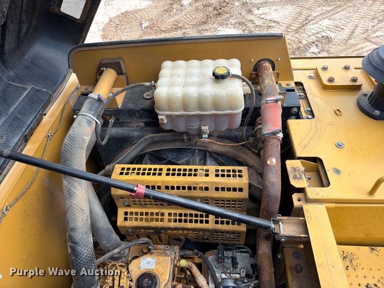 image for item ED5329 2016 Caterpillar 323FL excavator