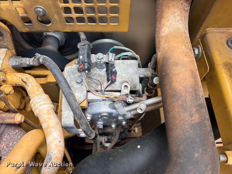 image for item ED5329 2016 Caterpillar 323FL excavator