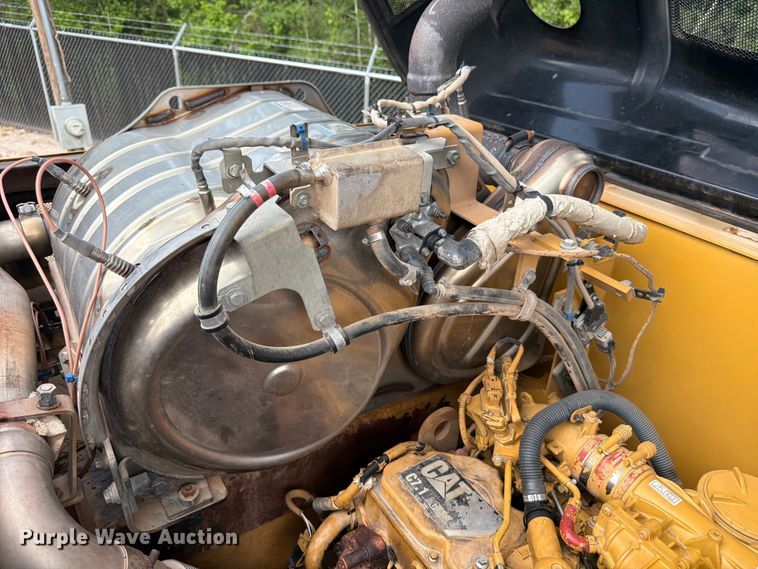 image for item ED5329 2016 Caterpillar 323FL excavator