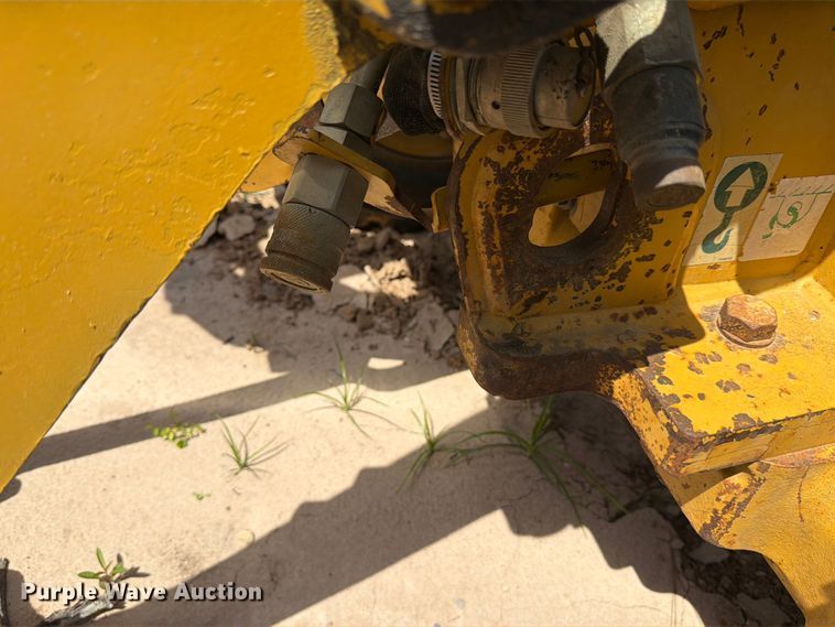 image for item ED5330 2006 Caterpillar 904B wheel loader