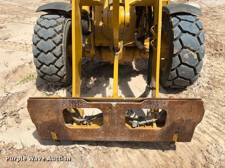 image for item ED5330 2006 Caterpillar 904B wheel loader