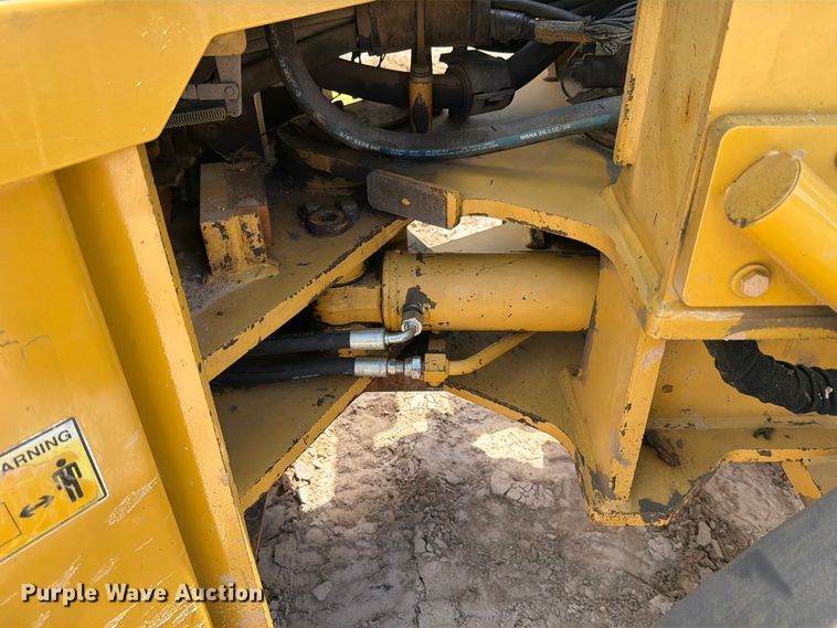 image for item ED5330 2006 Caterpillar 904B wheel loader