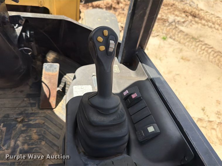 image for item ED5330 2006 Caterpillar 904B wheel loader