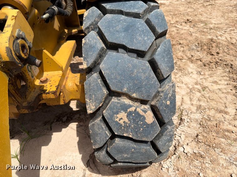 image for item ED5330 2006 Caterpillar 904B wheel loader