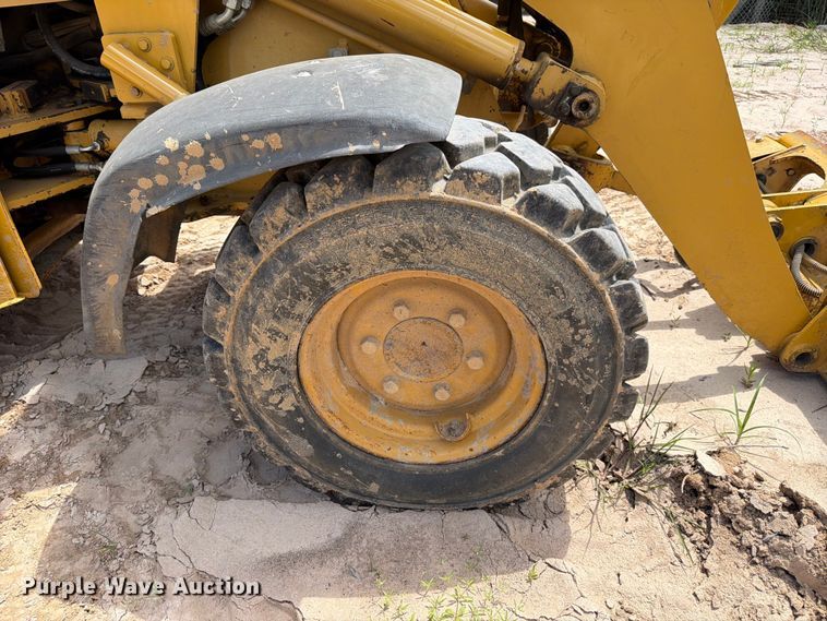 image for item ED5330 2006 Caterpillar 904B wheel loader