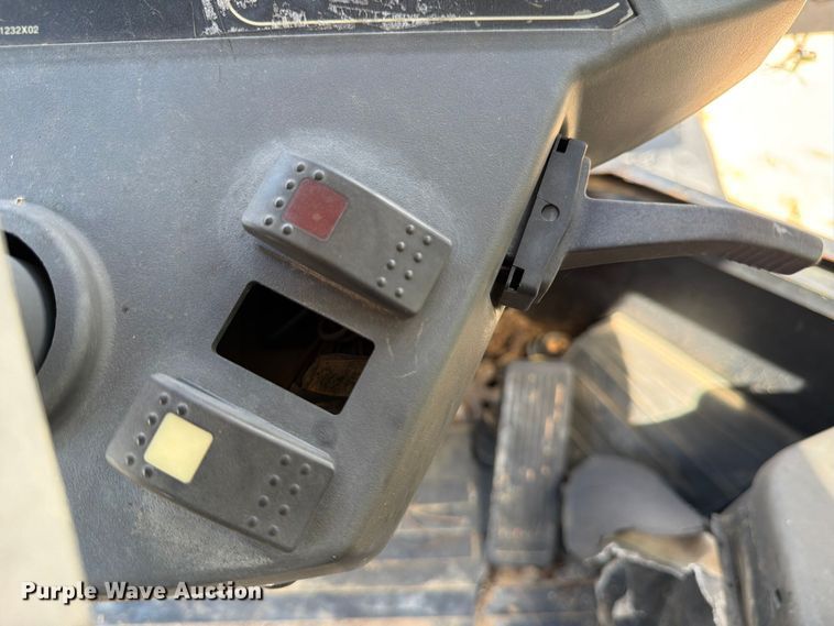 image for item ED5331 2009 Caterpillar 904H wheel loader