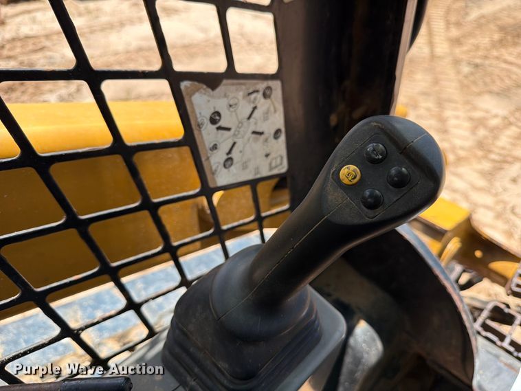 image for item ED5332 2020 Caterpillar 299D3 tracked skid steer loader