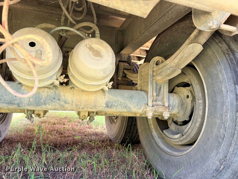 image for item ED5393 2011 Warren WHDT3996-2-SS-P ejector trailer