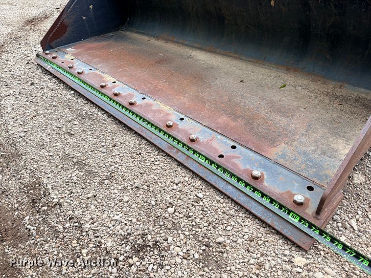 image for item ED5403 2019 Caterpillar 242D skid steer loader
