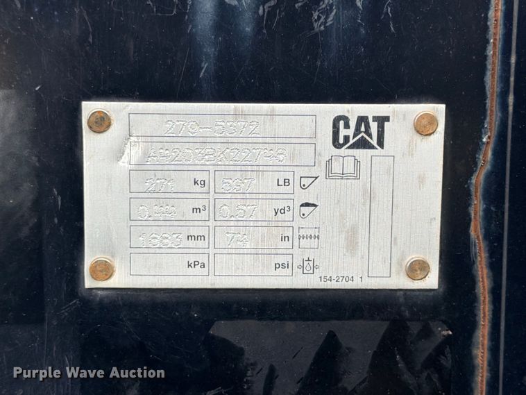 image for item ED5403 2019 Caterpillar 242D skid steer loader