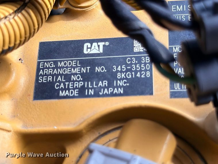image for item ED5403 2019 Caterpillar 242D skid steer loader