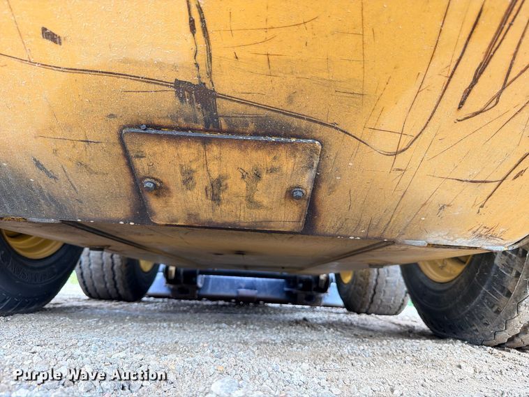 image for item ED5403 2019 Caterpillar 242D skid steer loader
