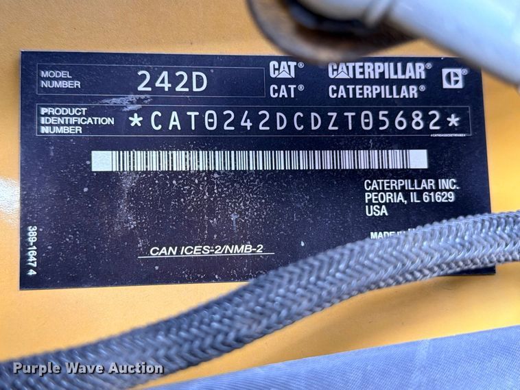 image for item ED5403 2019 Caterpillar 242D skid steer loader
