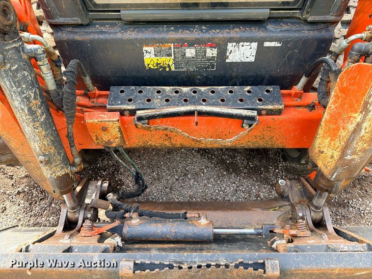 image for item ED5404 2020 Kubota SVL97-2 tracked skid steer loader