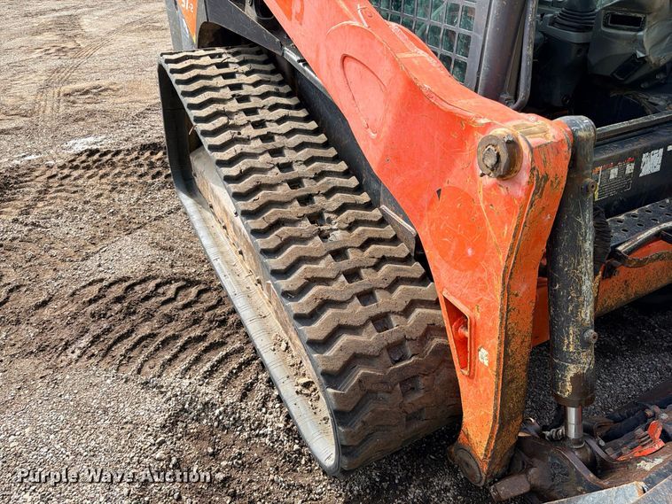 image for item ED5404 2020 Kubota SVL97-2 tracked skid steer loader