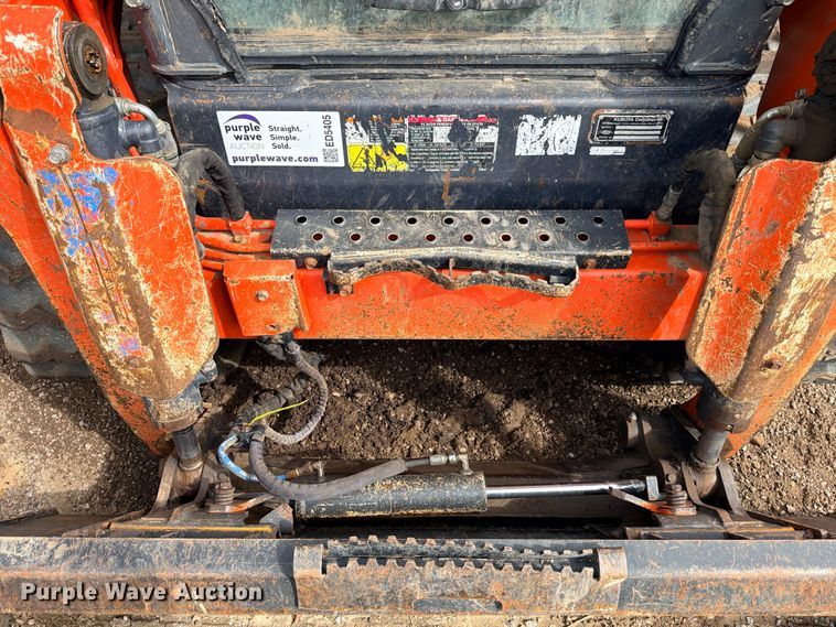 image for item ED5405 2020 Kubota SVL95-2S tracked skid steer loader