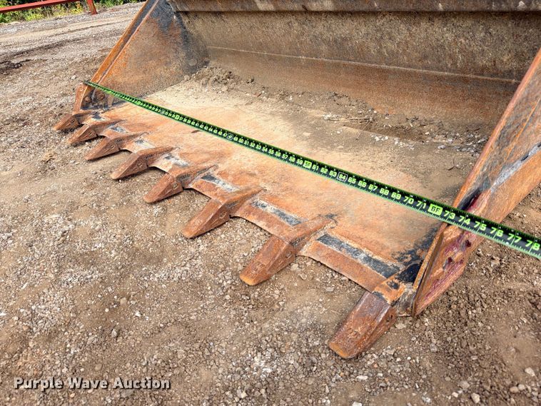 image for item ED5405 2020 Kubota SVL95-2S tracked skid steer loader