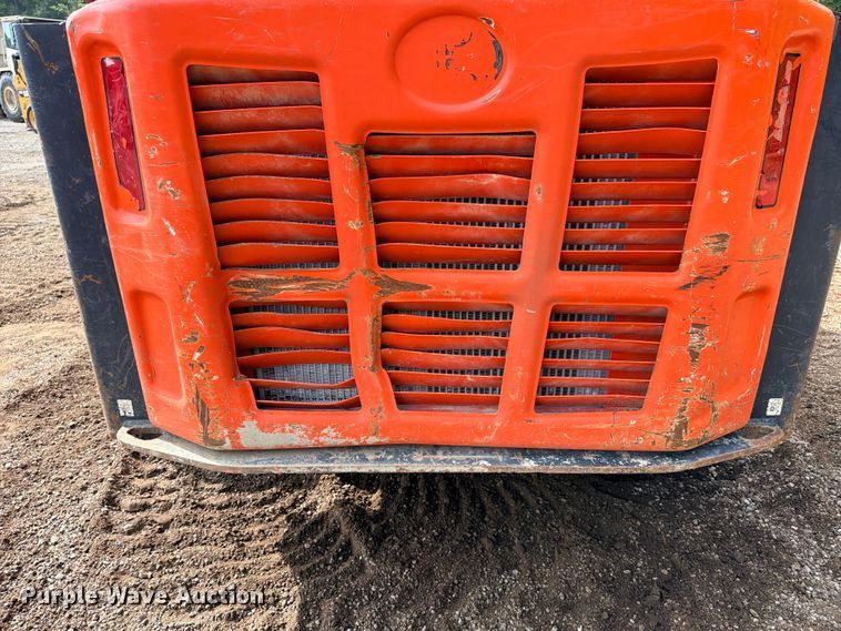 image for item ED5405 2020 Kubota SVL95-2S tracked skid steer loader