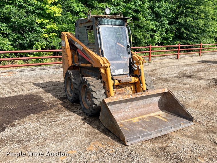 image for item ED5406 2010 Case 410 skid steer loader