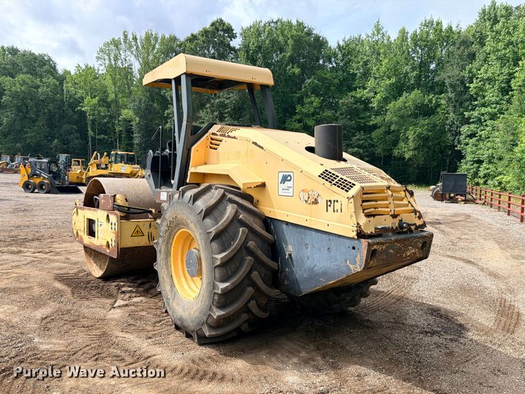 image for item ED5407 2012 Bomag BW211D-40 single drum vibratory roller