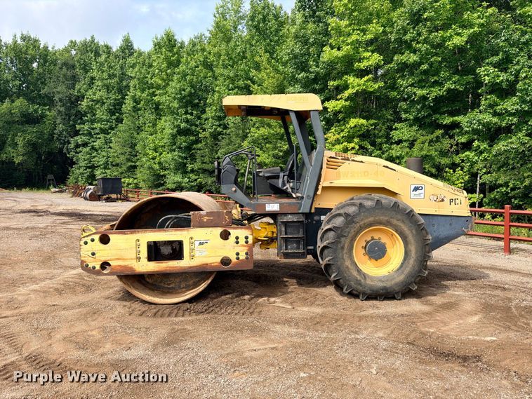 image for item ED5407 2012 Bomag BW211D-40 single drum vibratory roller