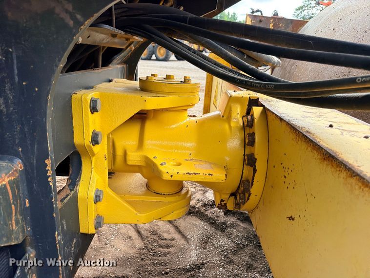 image for item ED5407 2012 Bomag BW211D-40 single drum vibratory roller