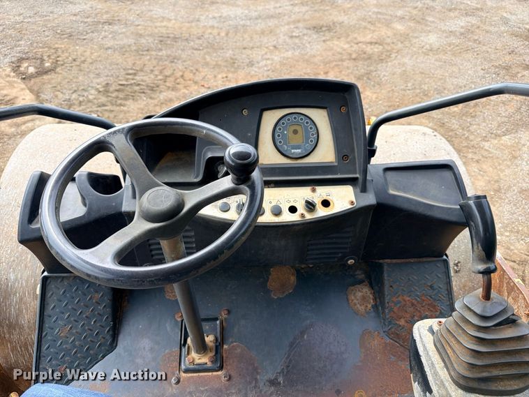 image for item ED5407 2012 Bomag BW211D-40 single drum vibratory roller