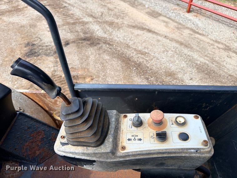 image for item ED5407 2012 Bomag BW211D-40 single drum vibratory roller