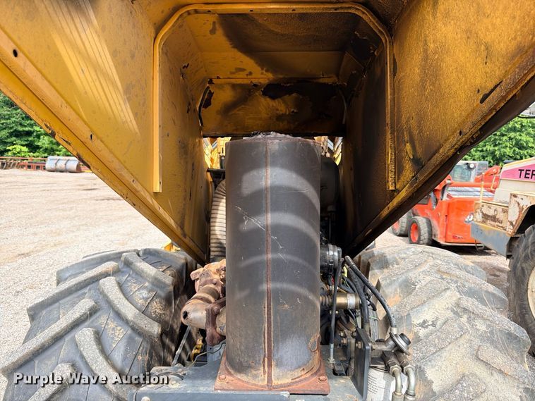 image for item ED5407 2012 Bomag BW211D-40 single drum vibratory roller