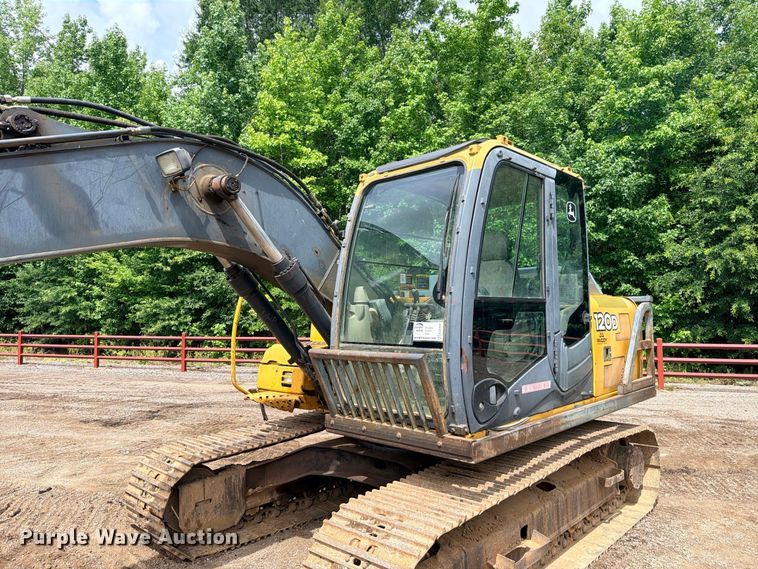 image for item ED5409 2008 John Deere 120D excavator