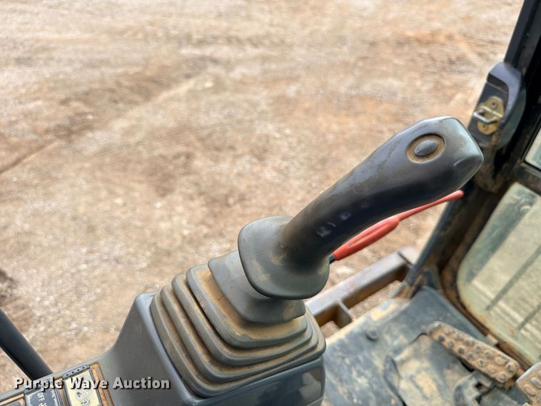 image for item ED5409 2008 John Deere 120D excavator