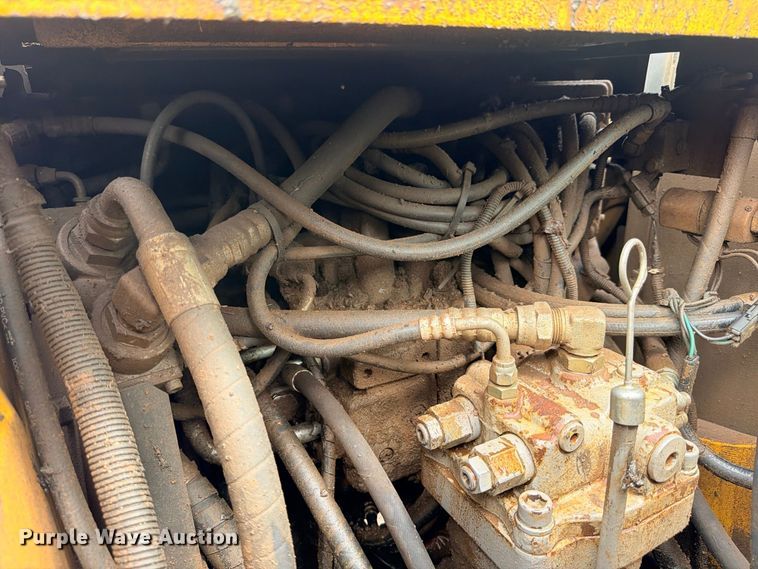 image for item ED5409 2008 John Deere 120D excavator