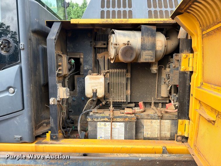 image for item ED5409 2008 John Deere 120D excavator