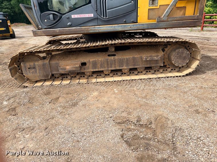 image for item ED5409 2008 John Deere 120D excavator