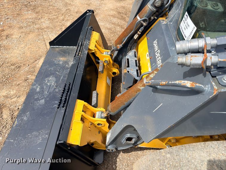 image for item ED5410 2018 John Deere 318G skid steer loader